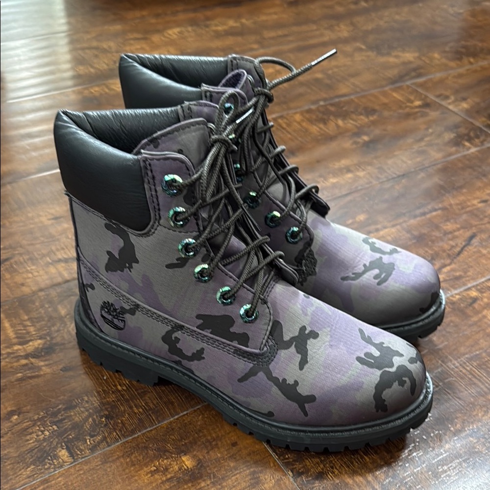 Timberland Gray, Purple and Black Ankle Boots with Camo Design